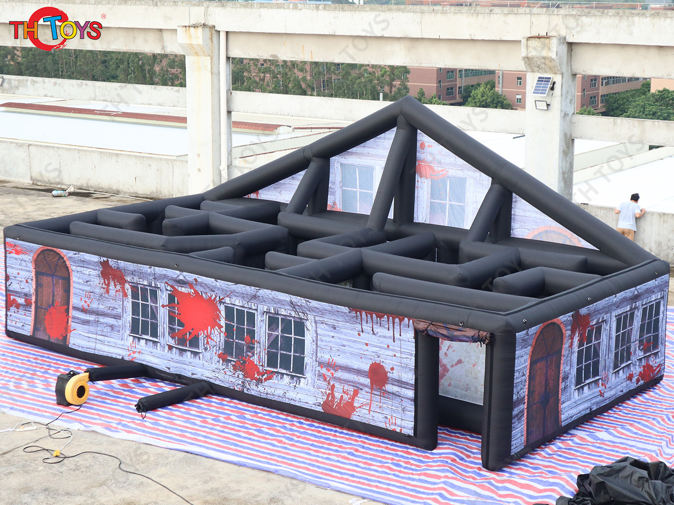 outdoor portable Christmas inflatable maze, Halloween inflatable haunt house Labyrinth maze for kids n adults