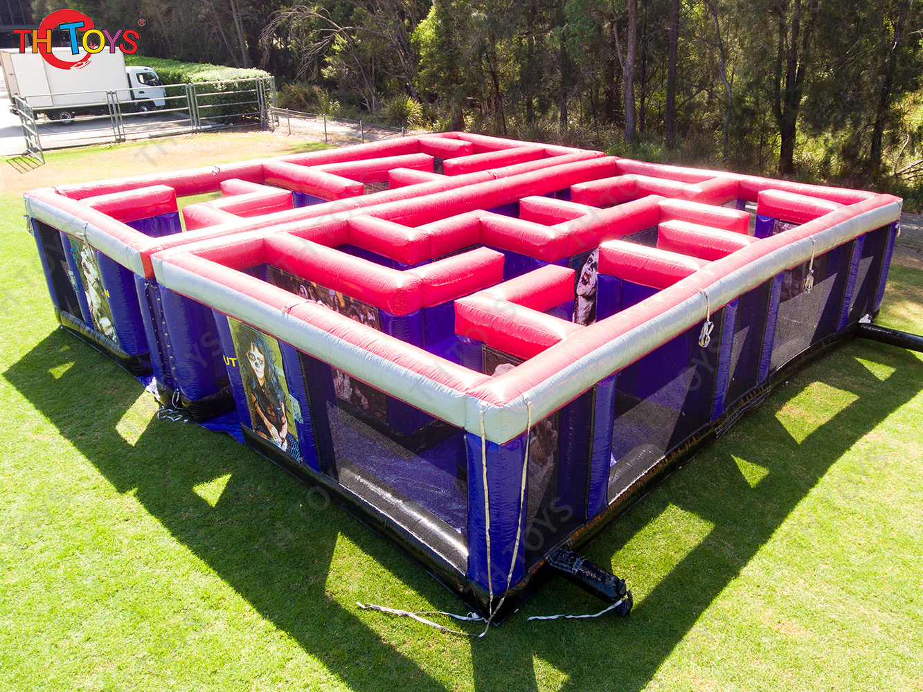 Inflatable Zombie Maze Obstacle Course Inflatable Haunted House Maze Outdoor Fun Inflatable Toys with Free Blower