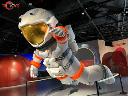 Giant Inflatable Astronaunt Replica Model Outdoor Advertising Inflatable Spaceman Character with Blower
