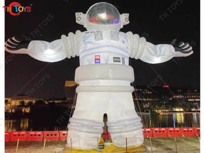Outdoor Giant Inflatable Spaceman Inflatable Astronaut with led light for advertising