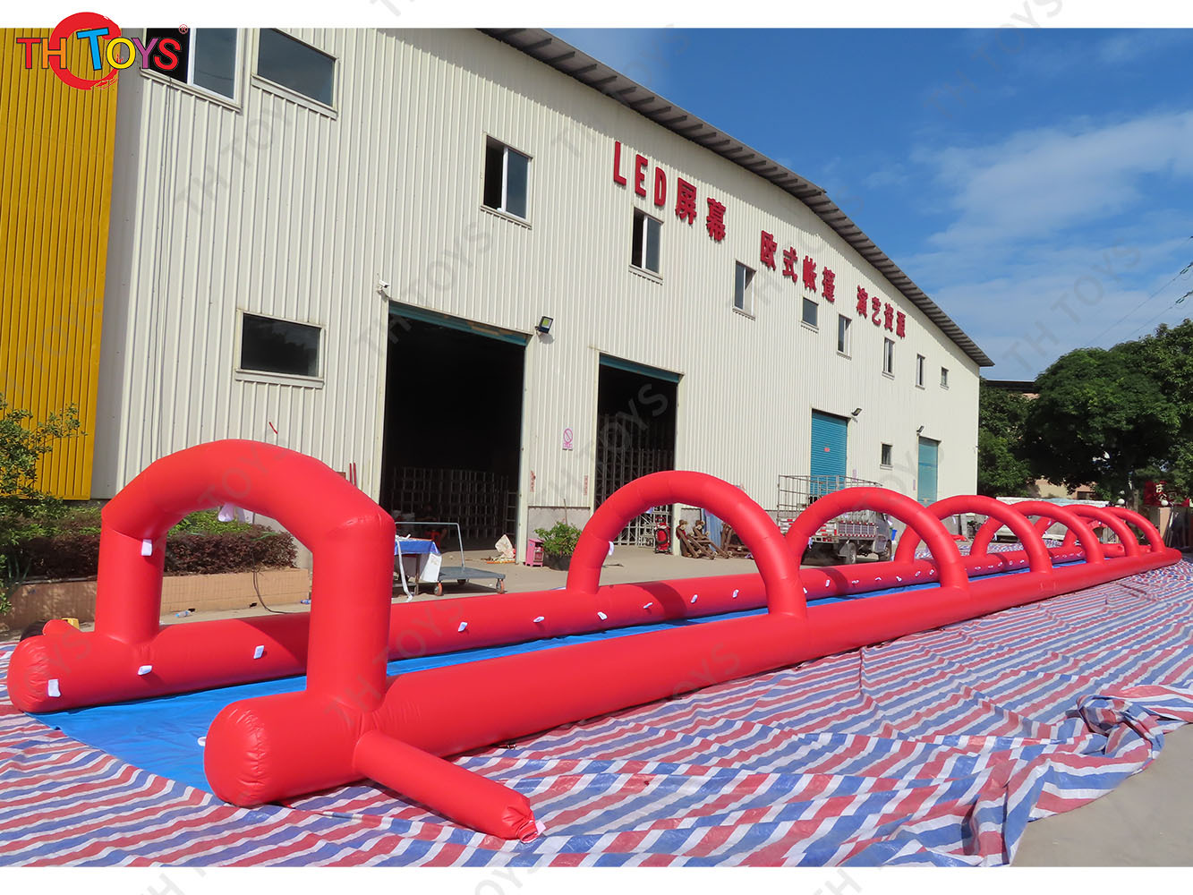 Red Inflatable Slip N Slide Inflatable Water Slider Summer Yard Slippy Inflatable Slide Come with Blower