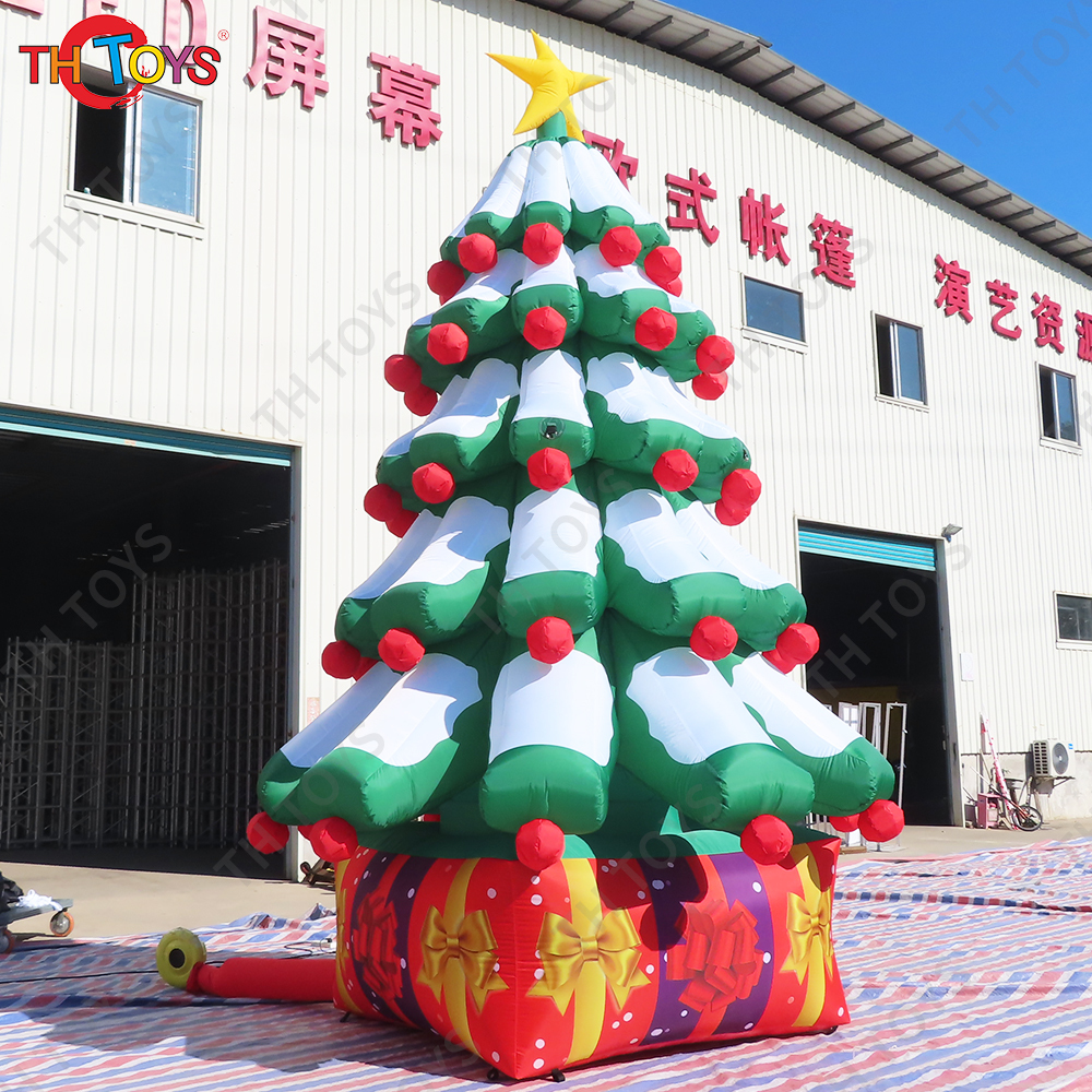 Giant outdoor inflatable green Christmas tree with gift boxes advertising for yard decoration holiday and NewYear events
