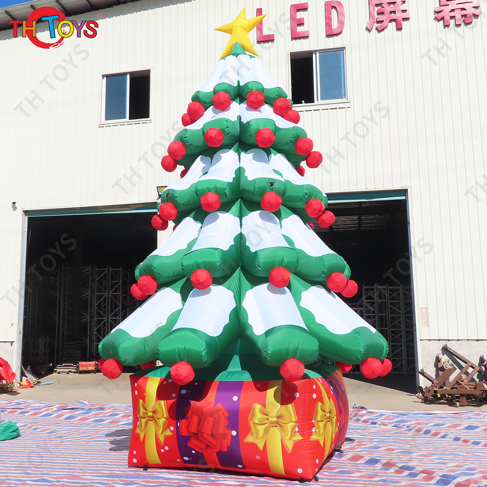 Giant outdoor inflatable green Christmas tree with gift boxes advertising for yard decoration holiday and NewYear events