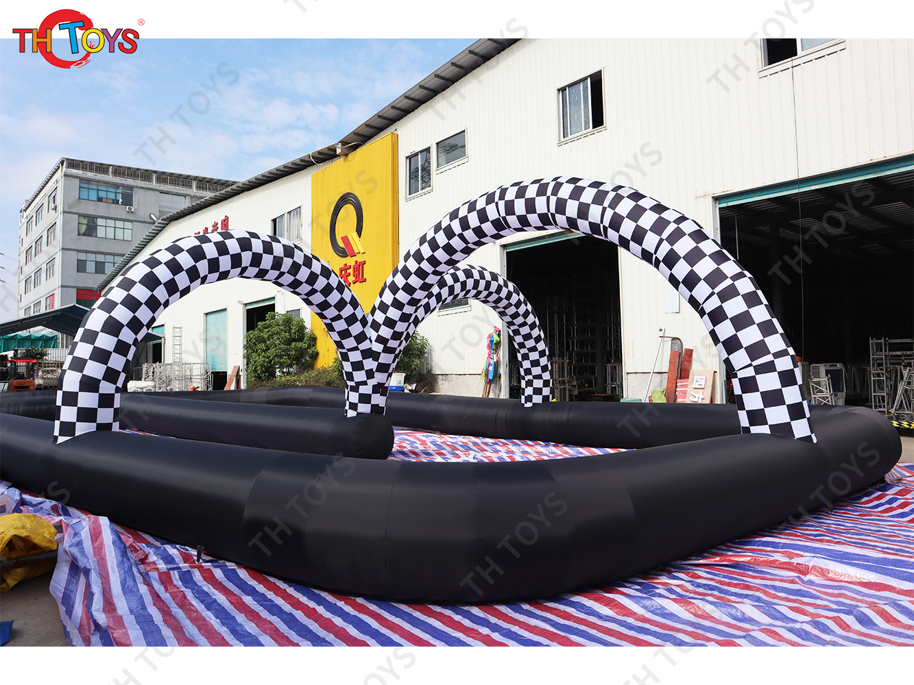 25x20m custom inflatable zorb ball go kart track, black air track inflatable race track outdoors