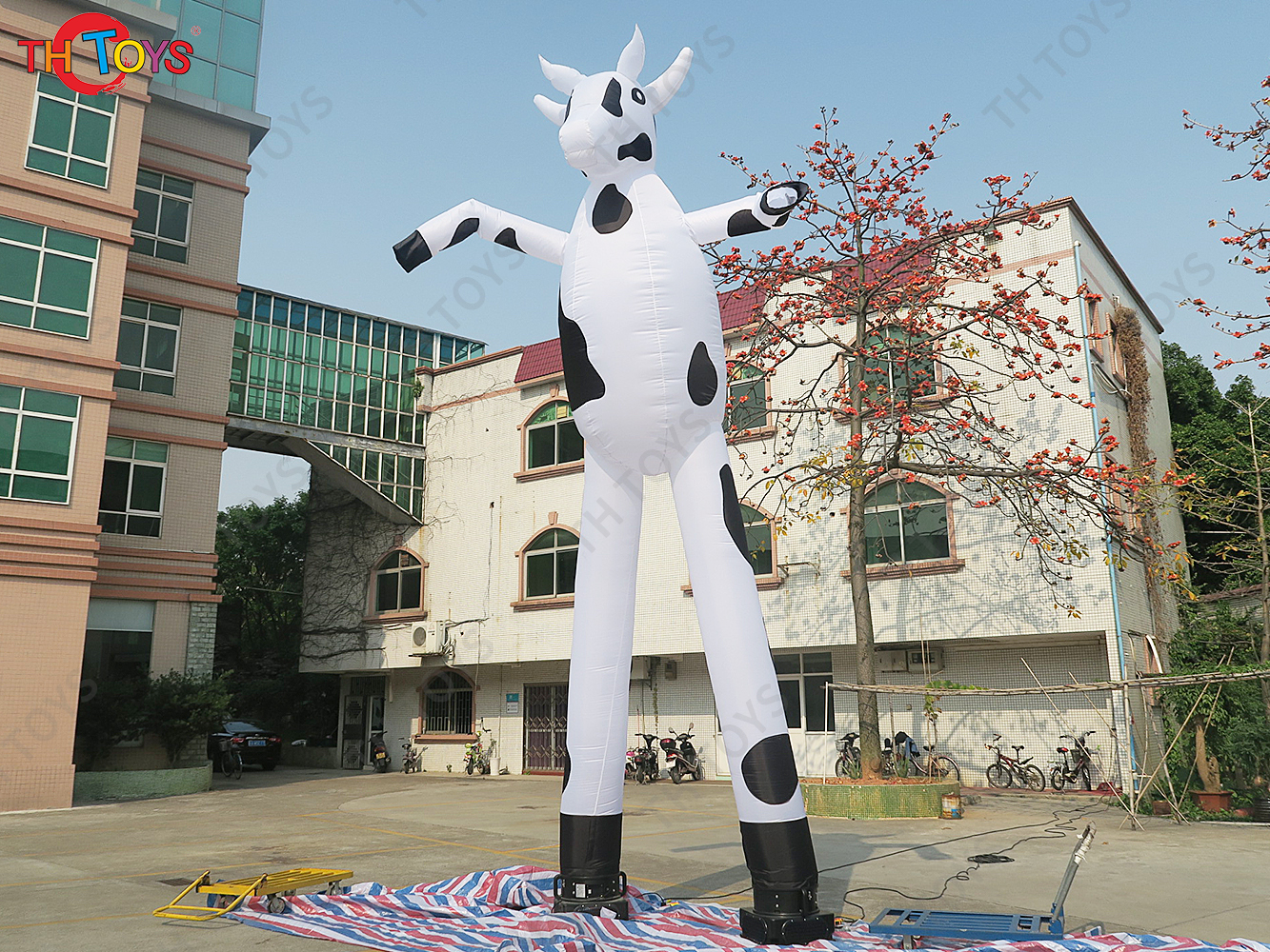 5mH Dancing Inflatable Milk Cow Model, Outdoor Advertising Promotion Sky Dancer with Blower