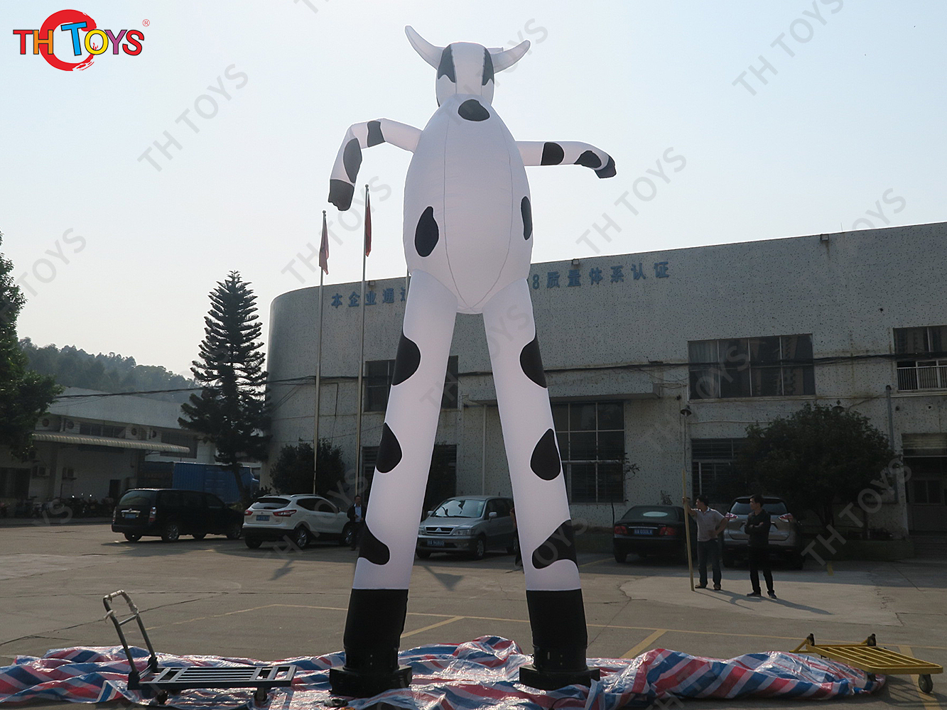 5mH Dancing Inflatable Milk Cow Model, Outdoor Advertising Promotion Sky Dancer with Blower
