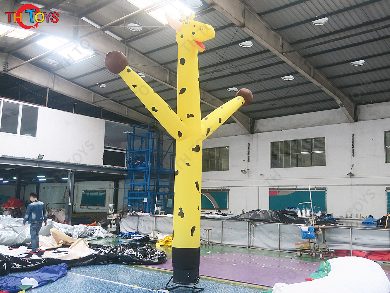 5mH Giant Giraffe Inflatable Sky Dancer Air Dancing Animals Replica with Blower