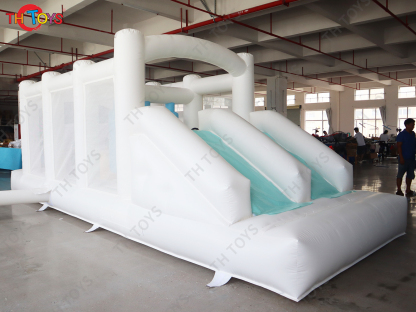 7x2.5m inflatable obstacle course,kids commercial white bouncy slide with obstacle toys for sale