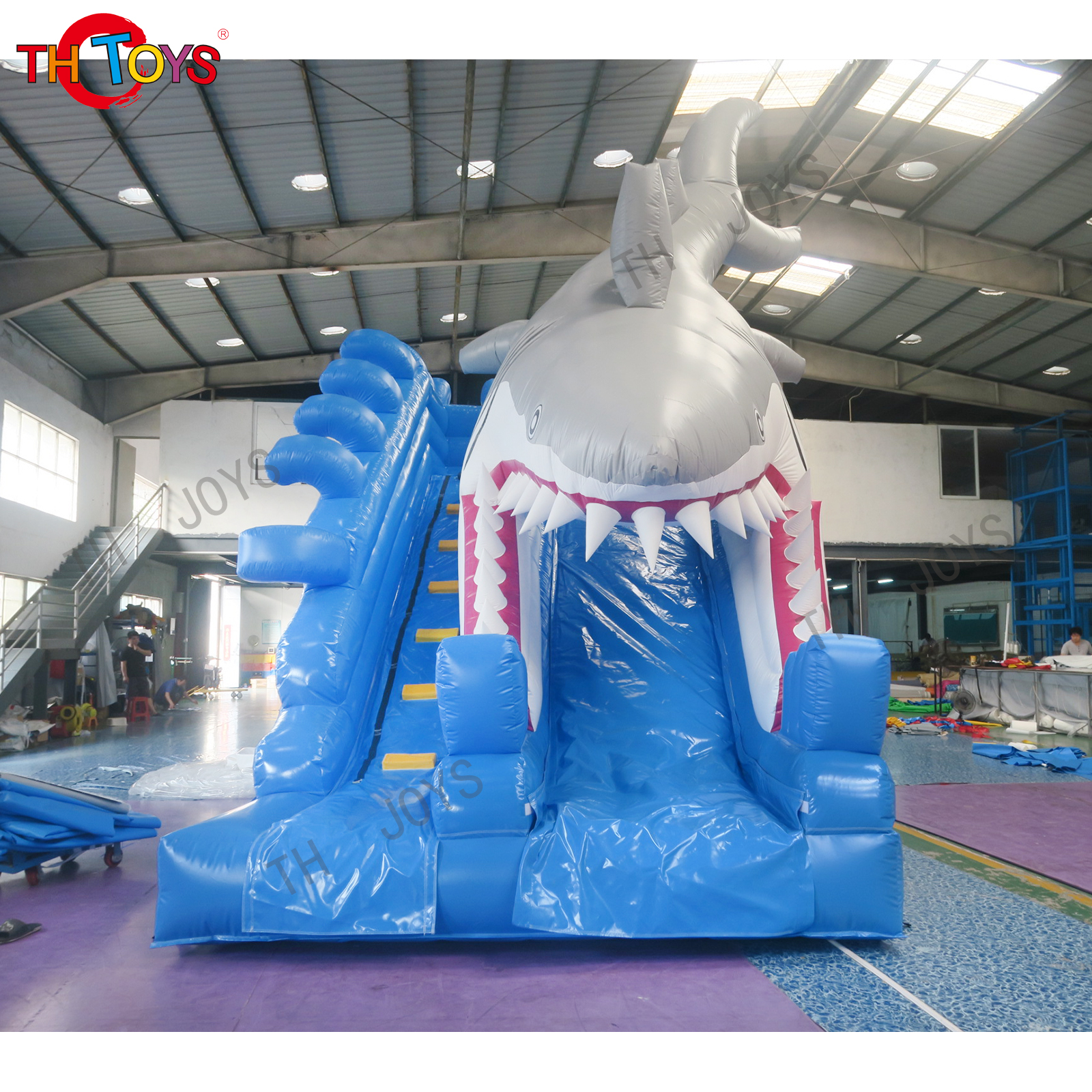 Inflatable slide-6