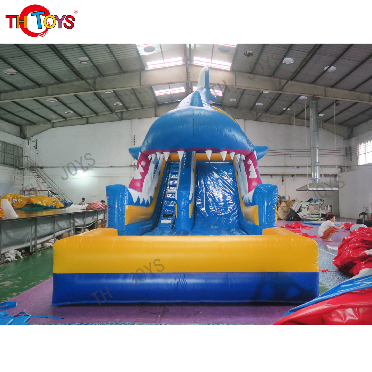 Inflatable slide-7