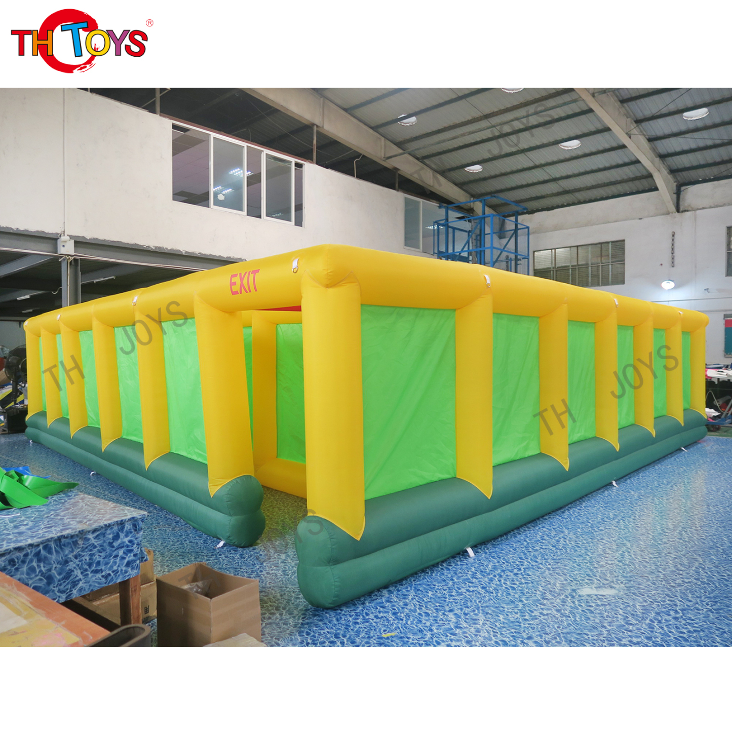 Inflatable Maze08