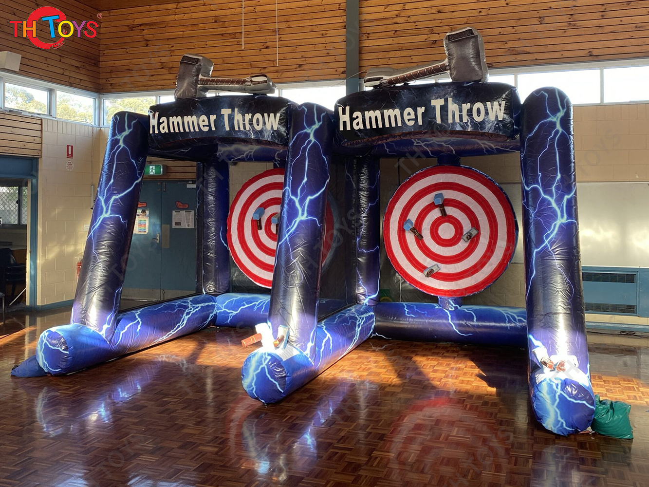 Outdoor axe/hammer throwing game, PVC customized inflatable axe dart sport games for sale