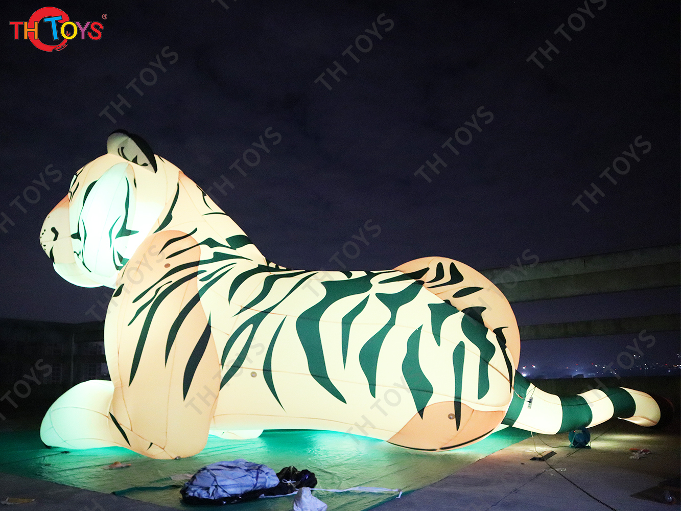 8m 26ft tall Realistic Giant Inflatable Tiger Animal Cartoon Tiger Balloon With Led light