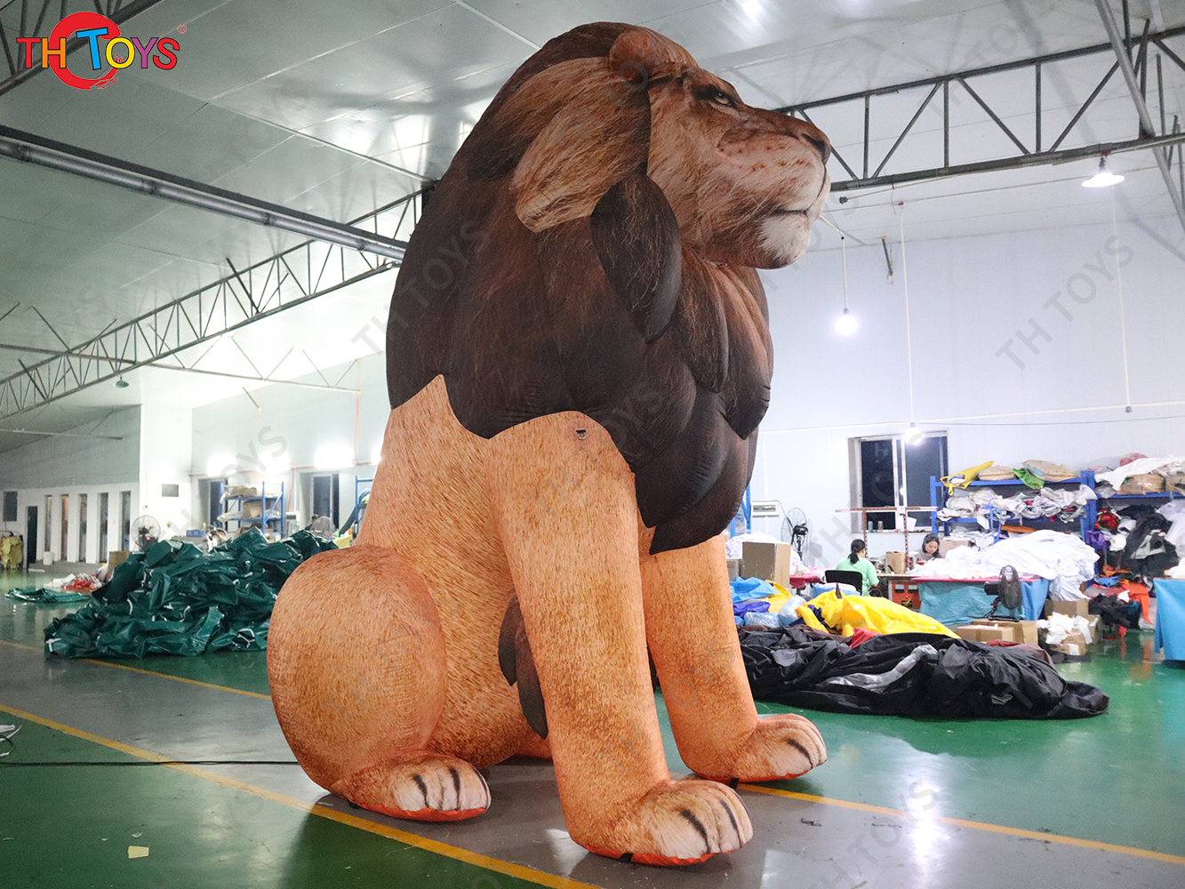 Outdoor Lifelike Giant Inflatable Lion Large Realistic Inflatable Animal Replicas For Park Decoration