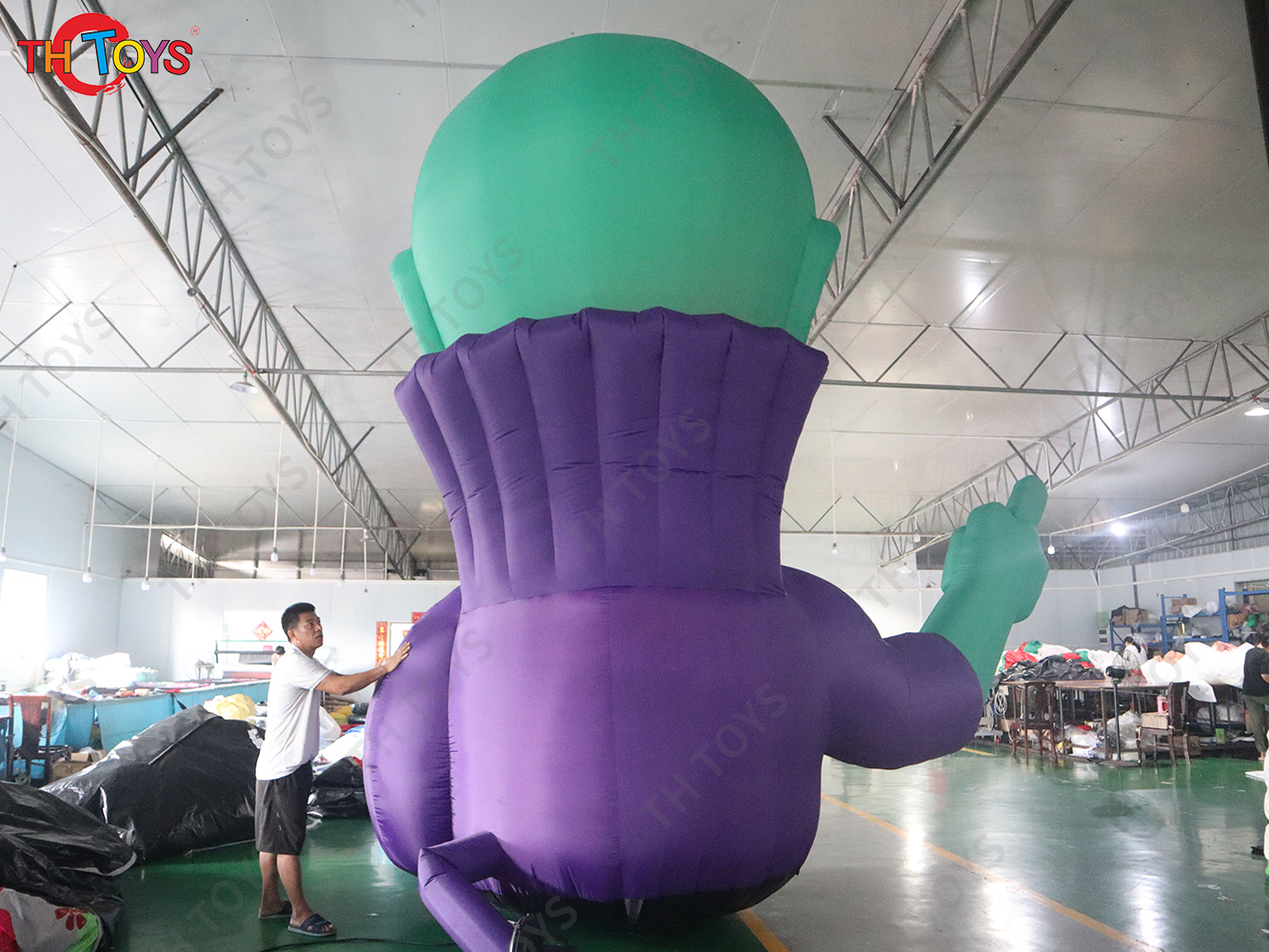Giant Inflatable Alien Cartoon With Custom Logo For Advertising