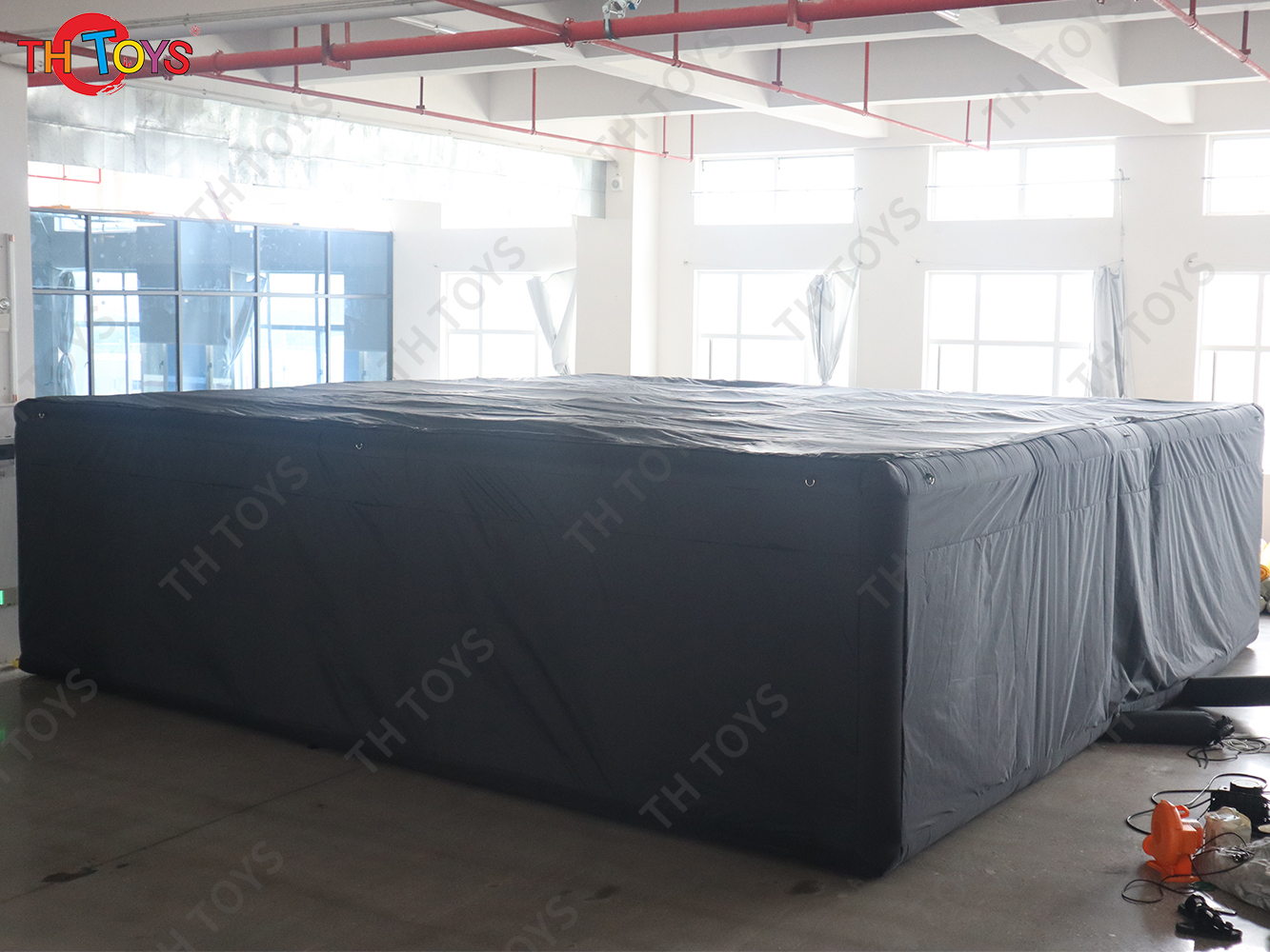 New Design Black Fun Maze Game Large Inflatable Halloween Haunted House Inflatable Haunted Labyrinth Maze for Outdoor Play