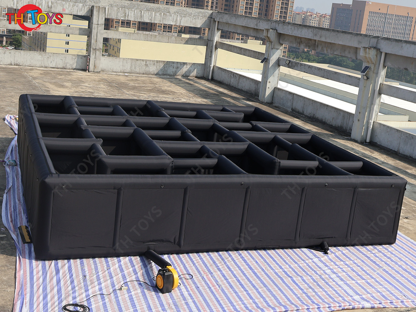 Portable Outdoor Black Haunted House With Roof 10x10m Commercial Inflatable Maze Tag Arena Sport Game for Kids