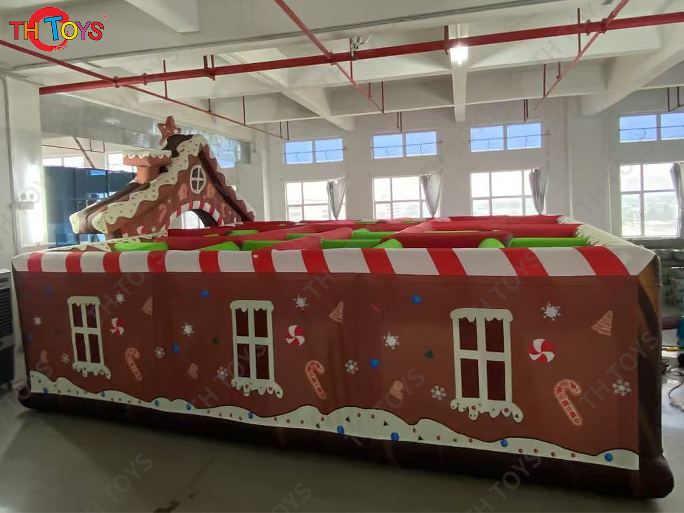 gingerbread Christmas Inflatable Laser Tag Arena, portable Inflatable Maze Games for Christmas party