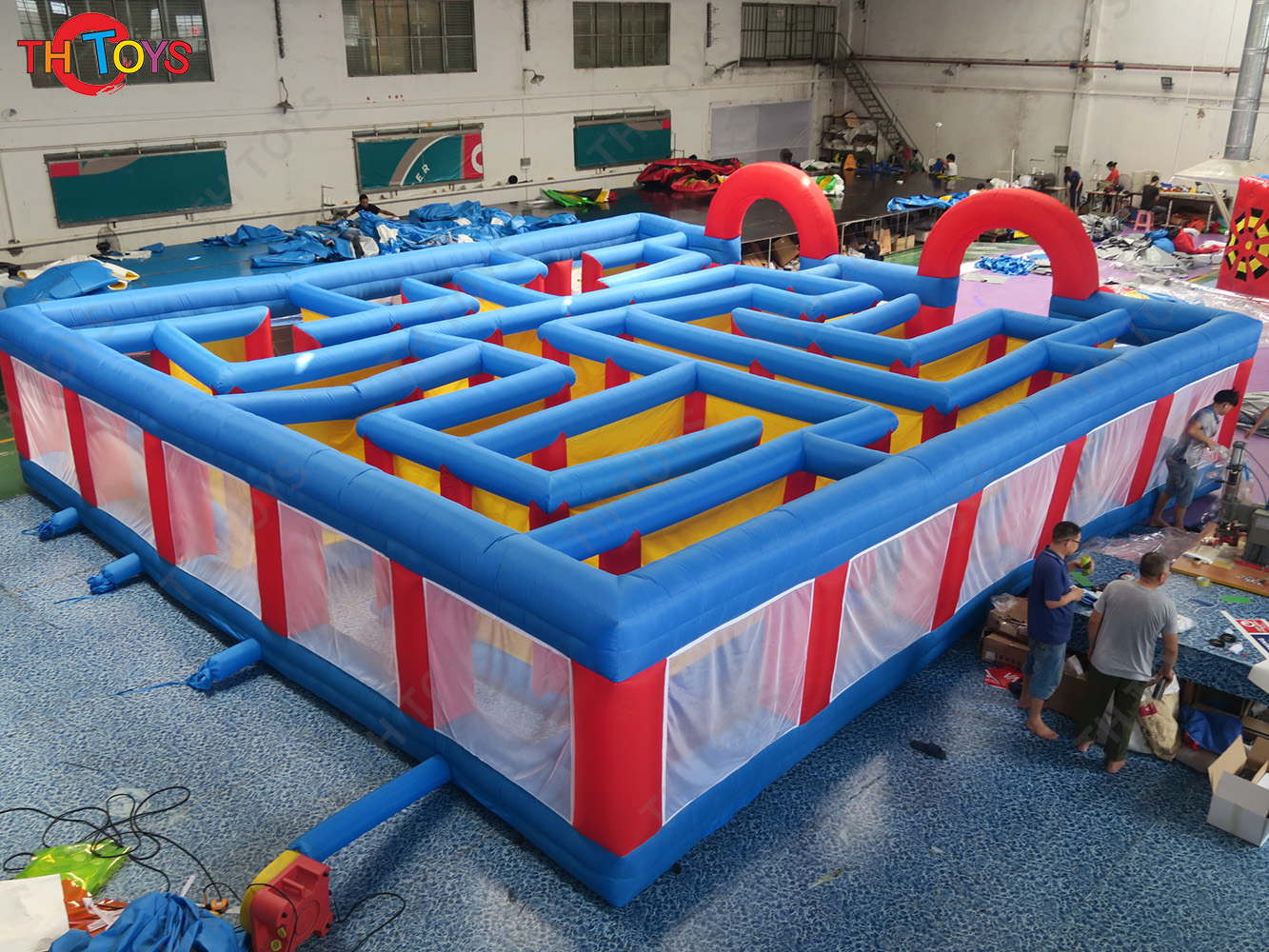 Outdoor big inflatable maze games,customized challenge game inflatable haunted house for events