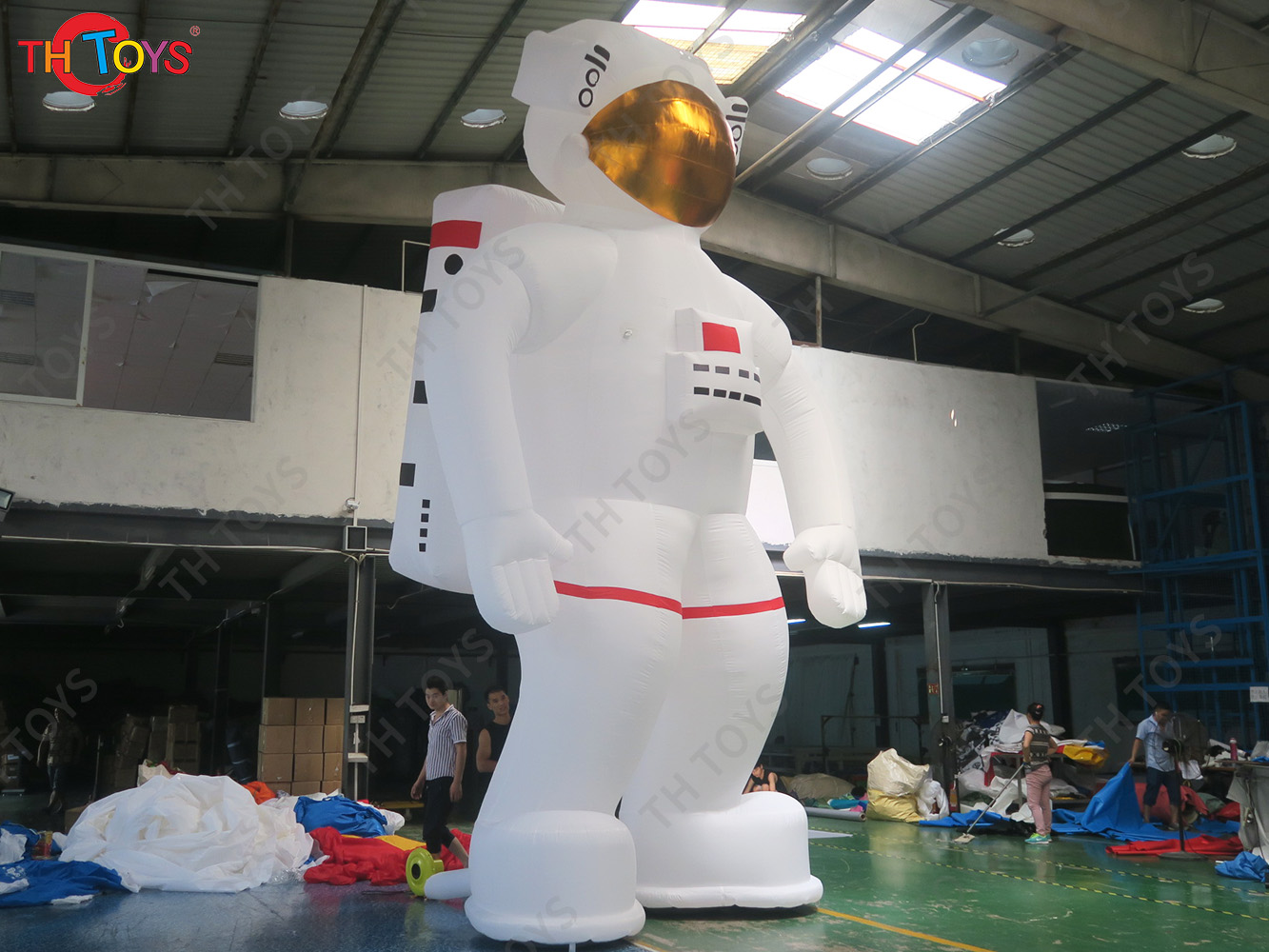 Outdoor Giant Inflatable Spaceman Inflatable Astronaut with led light for advertising