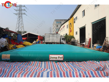 custom made green inflatable jump pillow, outdoor giant inflatable Jumping Bounce Pads for kids and adults