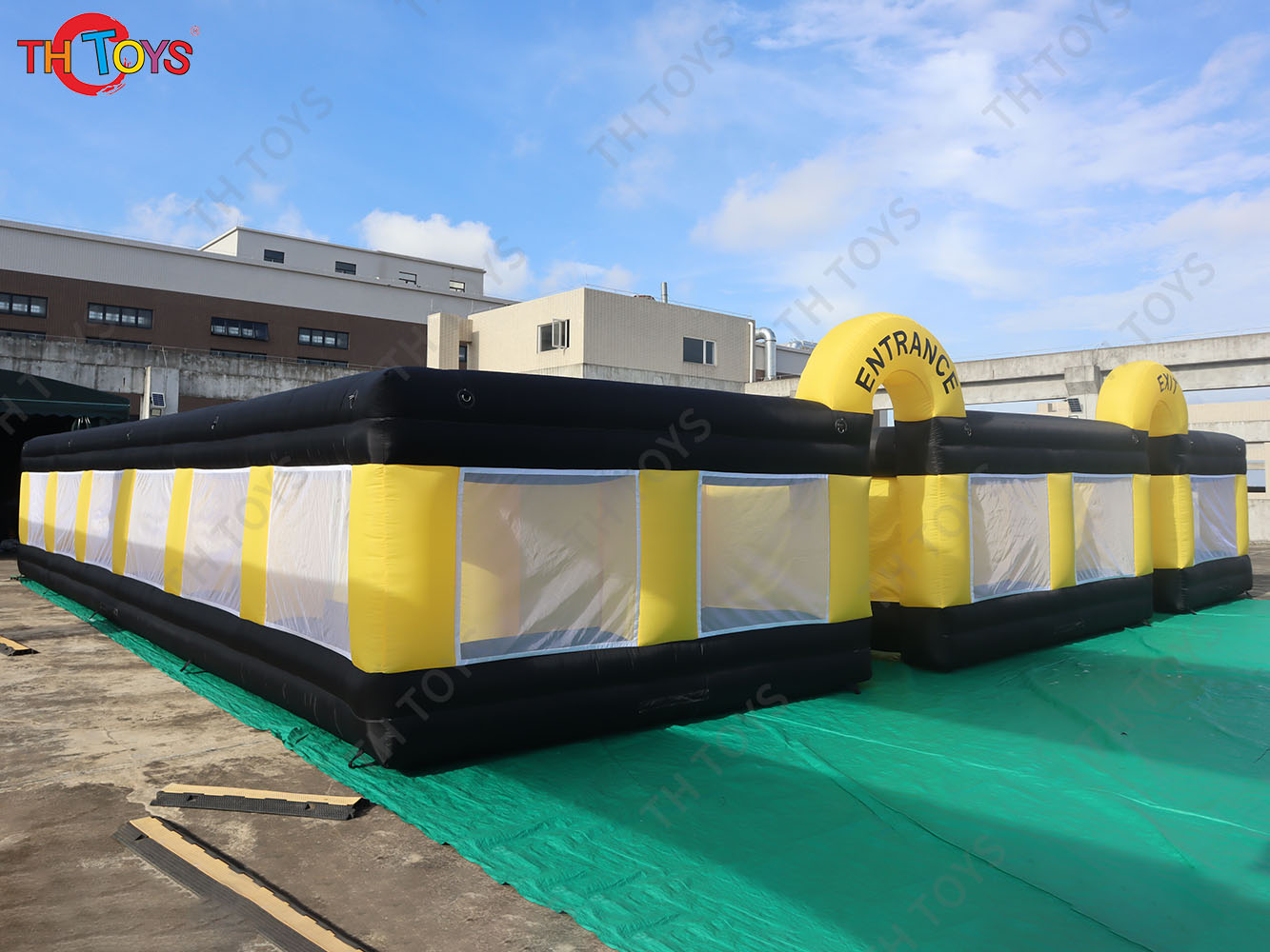 Fast Shipping Spooky Inflatable Halloween Maze Clown Printing Inflatable Haunted Maze Labyrinth Game for Halloween with Blower