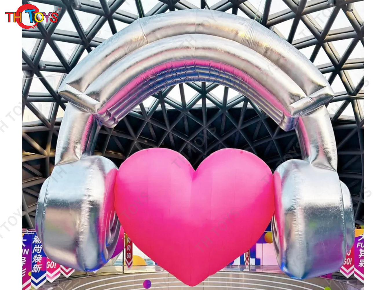 Commercial Advertising Inflatable Heart Balloon with Head Phone Blow Up Inflatable Pink Heart-Shaped Ground Balloon Decoration