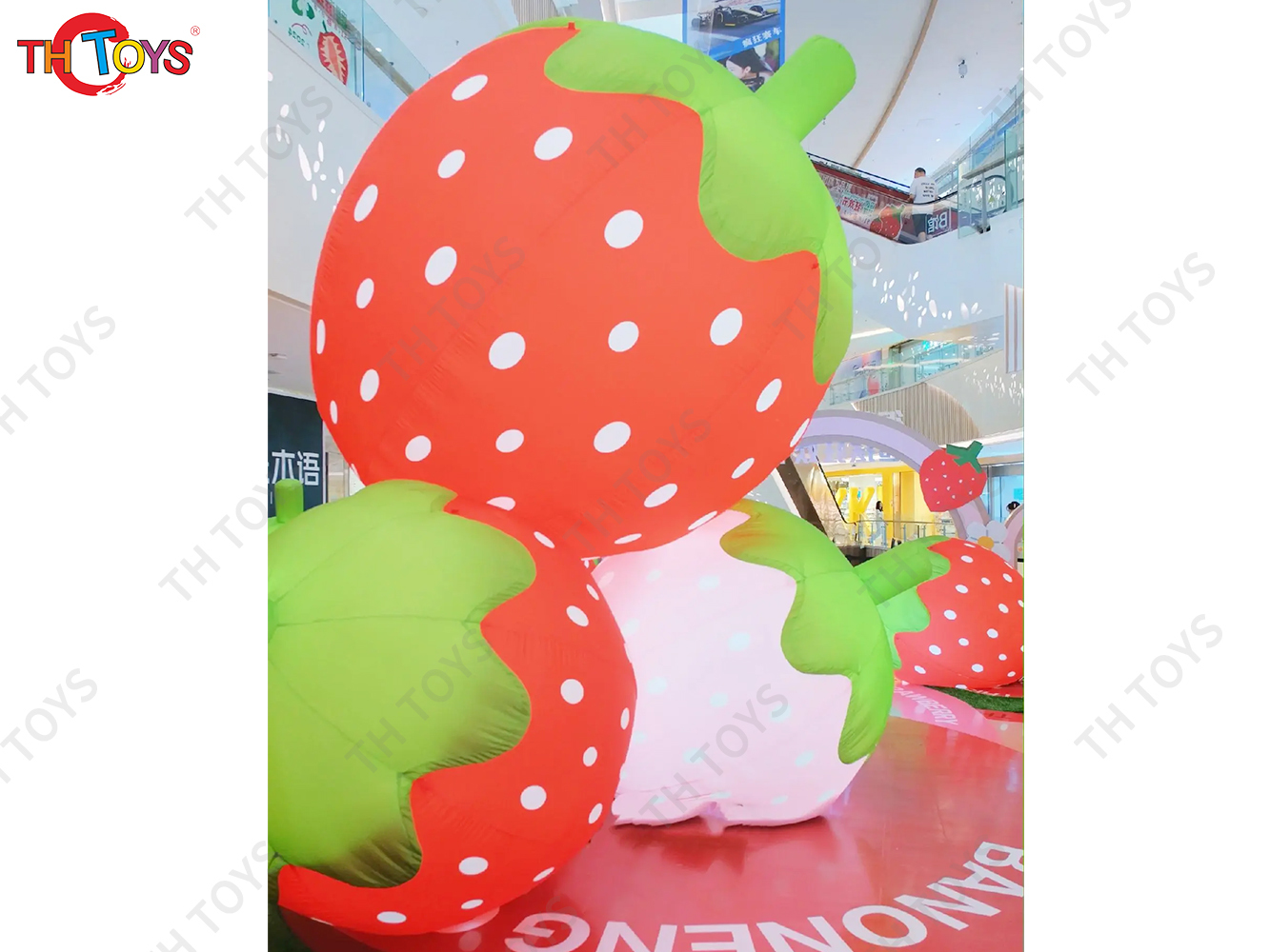 Giant Inflatable Strawberry Balloon 3D Blow Up Strawberry Inflatables Air Balloon for Stage Decoration