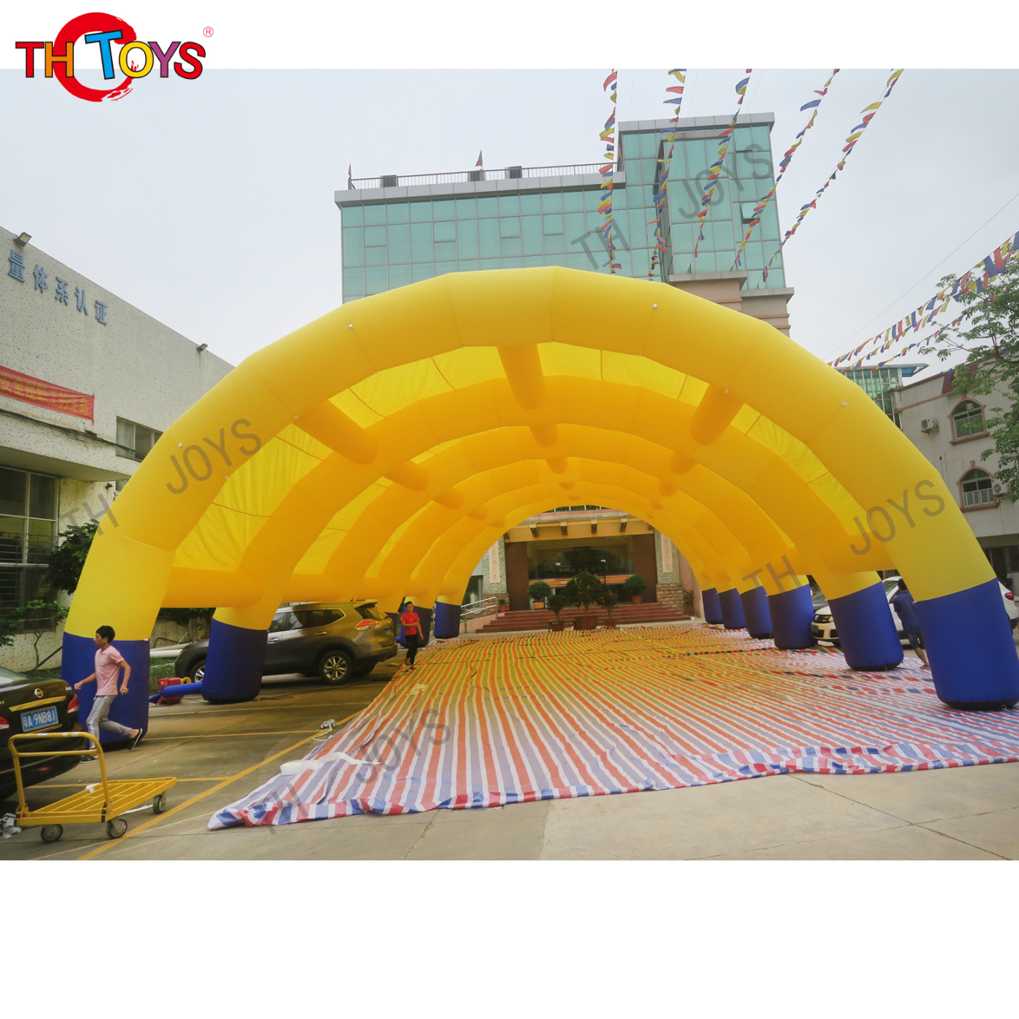 Inflatable spider tents06