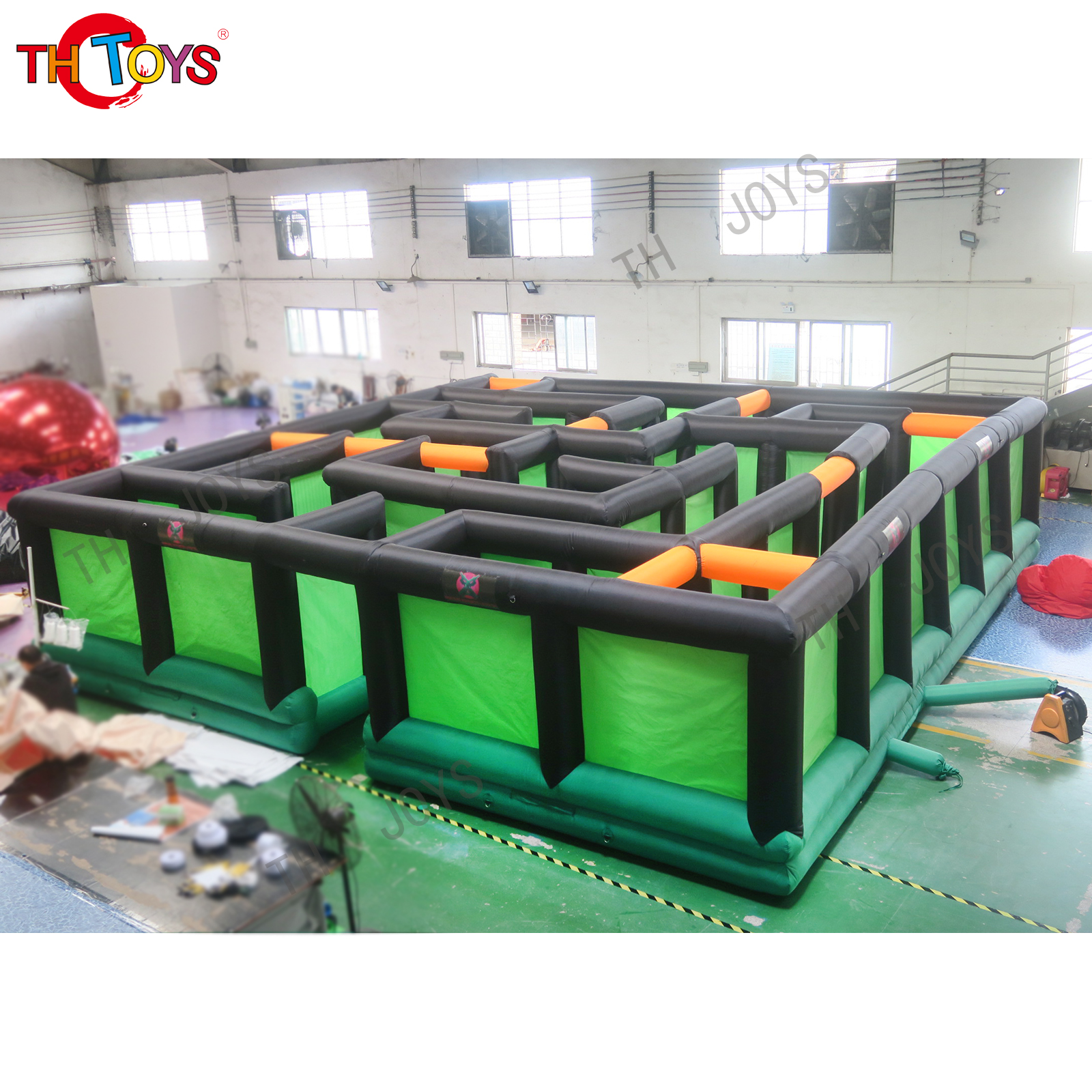 Inflatable Maze10