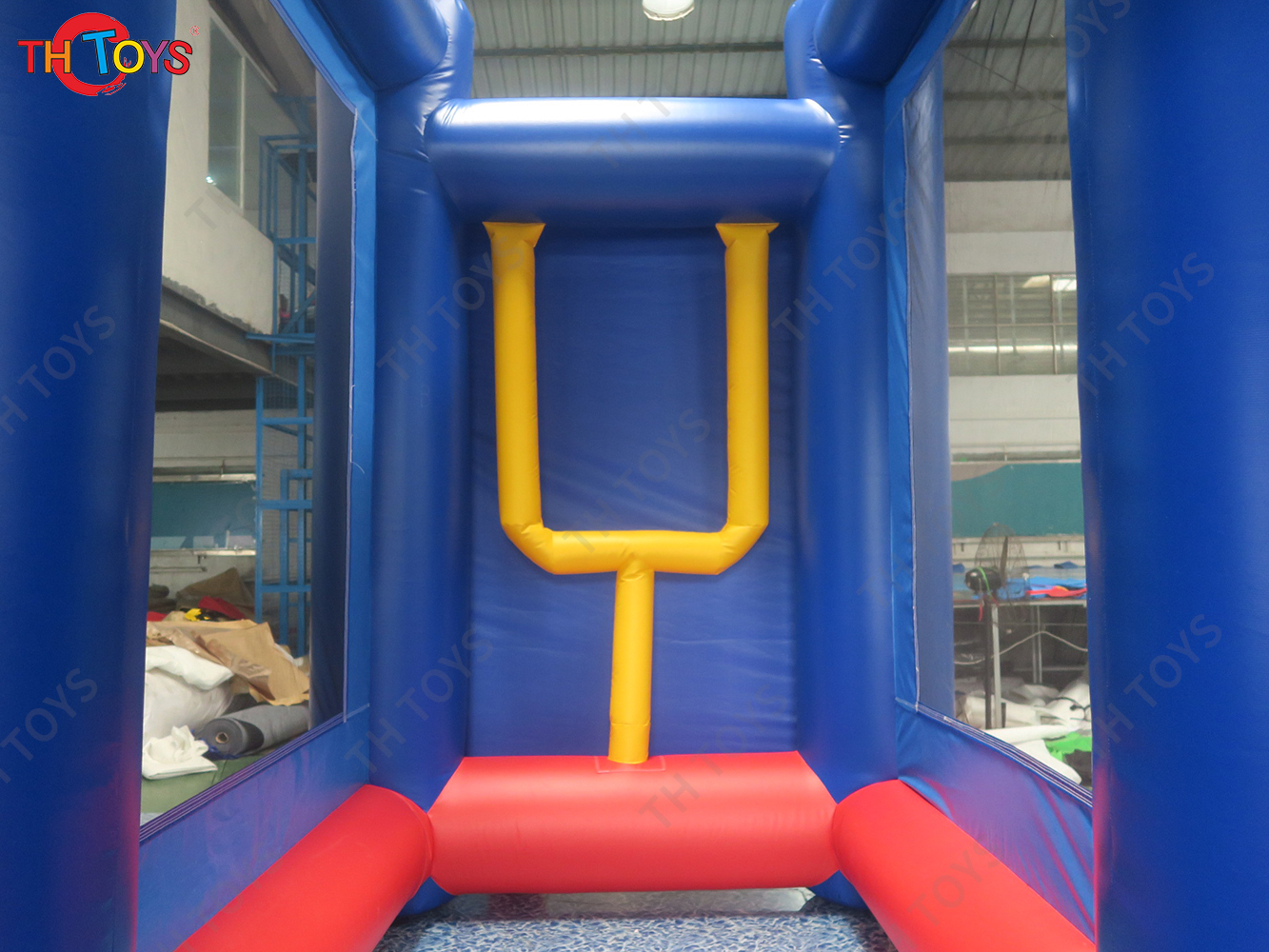 Blue Inflatable Rugby Goal American Football Toss Shooting Field Goal Inflatable Sport Game with Blower