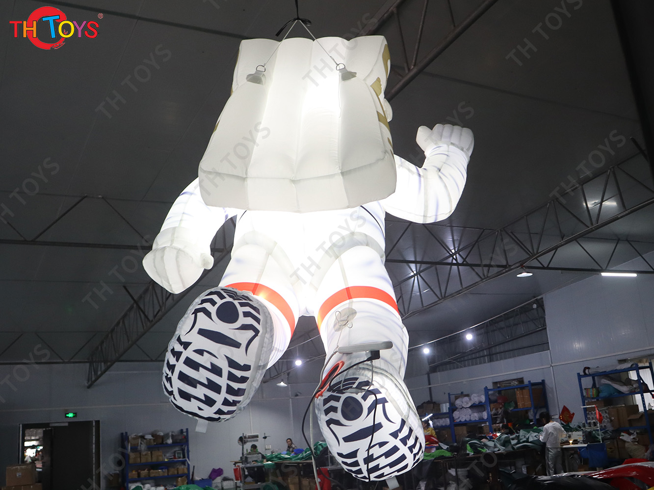 Outdoor Giant Inflatable Spaceman Inflatable Astronaut with led light for advertising