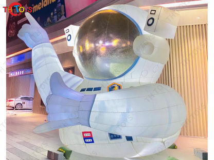 Outdoor Giant Inflatable Spaceman Inflatable Astronaut with led light for advertising