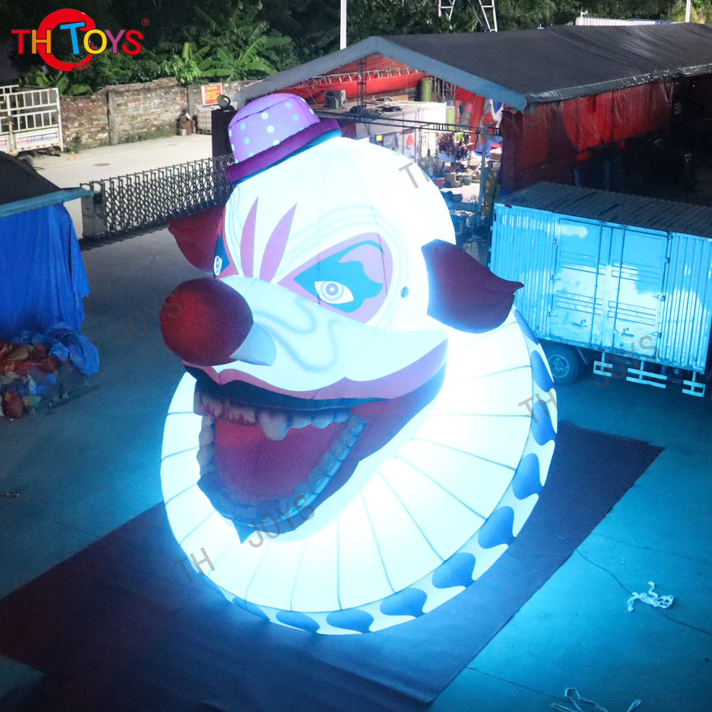 inflatable clown inflatable joker The scary clown Halloween installation Halloween decoration