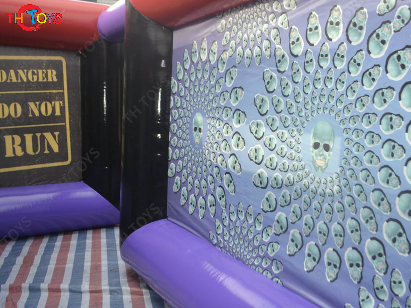 giant inflatable fun house, outdoor portable theme inflatable maze laser tag games arena for Halloween