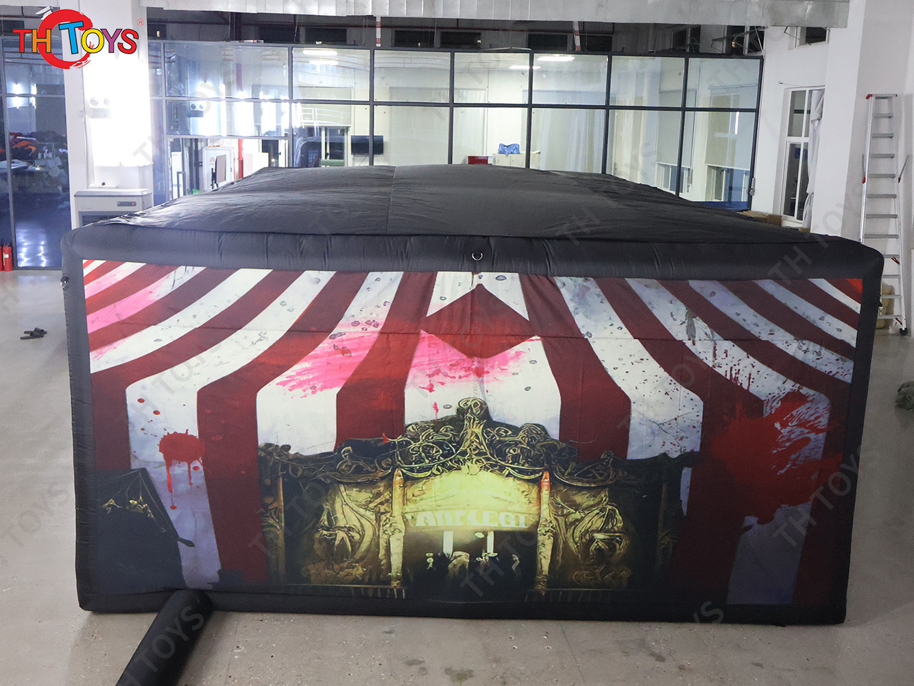 New Design Black Fun Maze Game Large Inflatable Halloween Haunted House Inflatable Haunted Labyrinth Maze for Outdoor Play