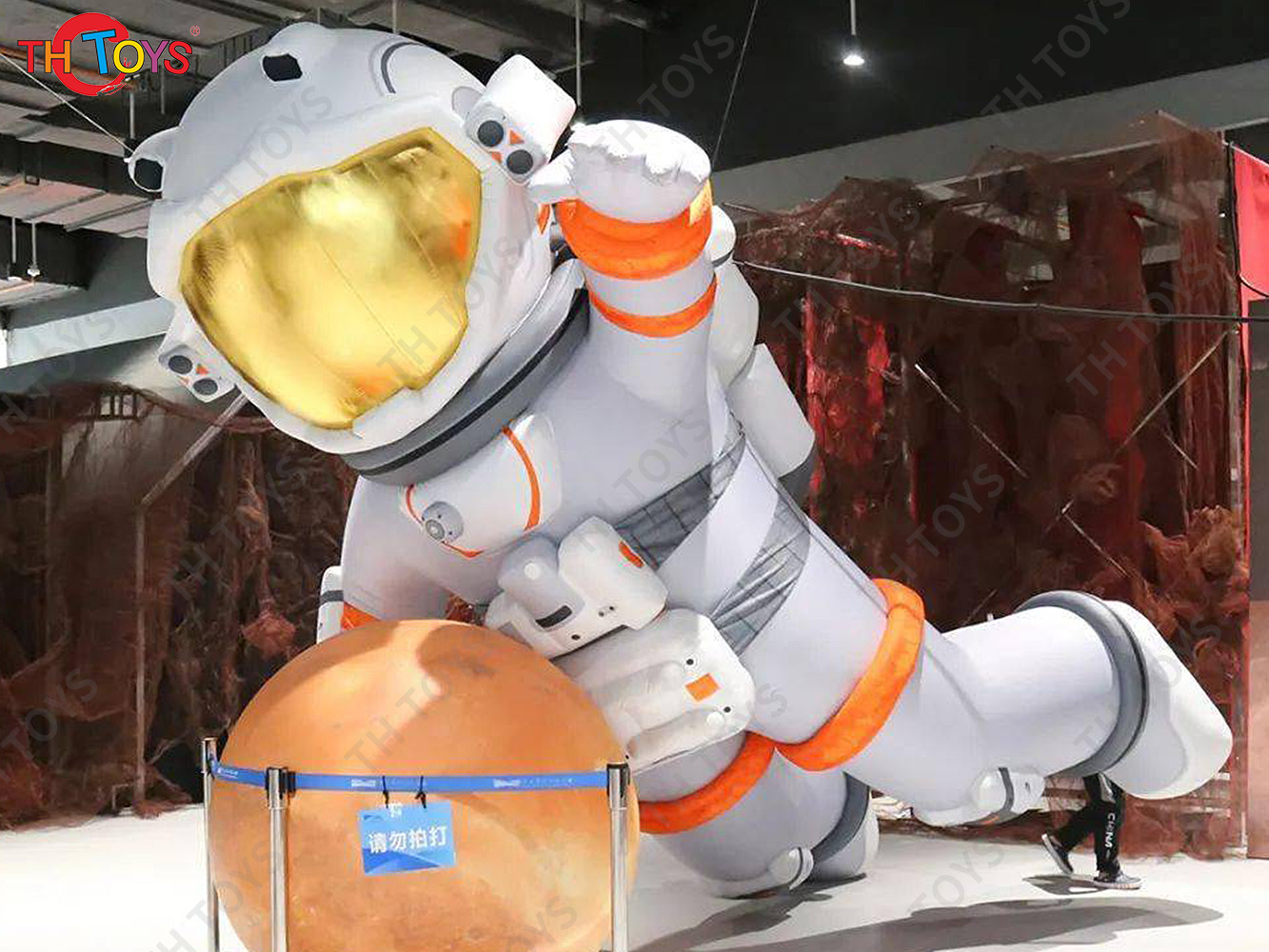 Giant Inflatable Astronaunt Replica Model Outdoor Advertising Inflatable Spaceman Character with Blower