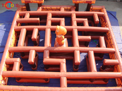Giant Inflatable Labyrinth Obstacle Courses, Inflatable Animal Jungle Maze laser tag game arena for sale