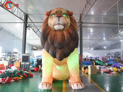 Outdoor Lifelike Giant Inflatable Lion Large Realistic Inflatable Animal Replicas For Park Decoration