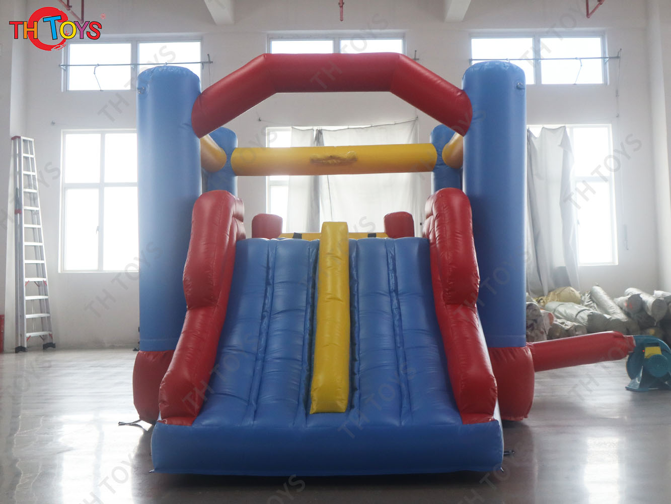 5.2x2.5m PVC Tarpaulin Inflatable Bouncer Cheap Inflatable Bouncy Castle Bounce House Toys with Slide