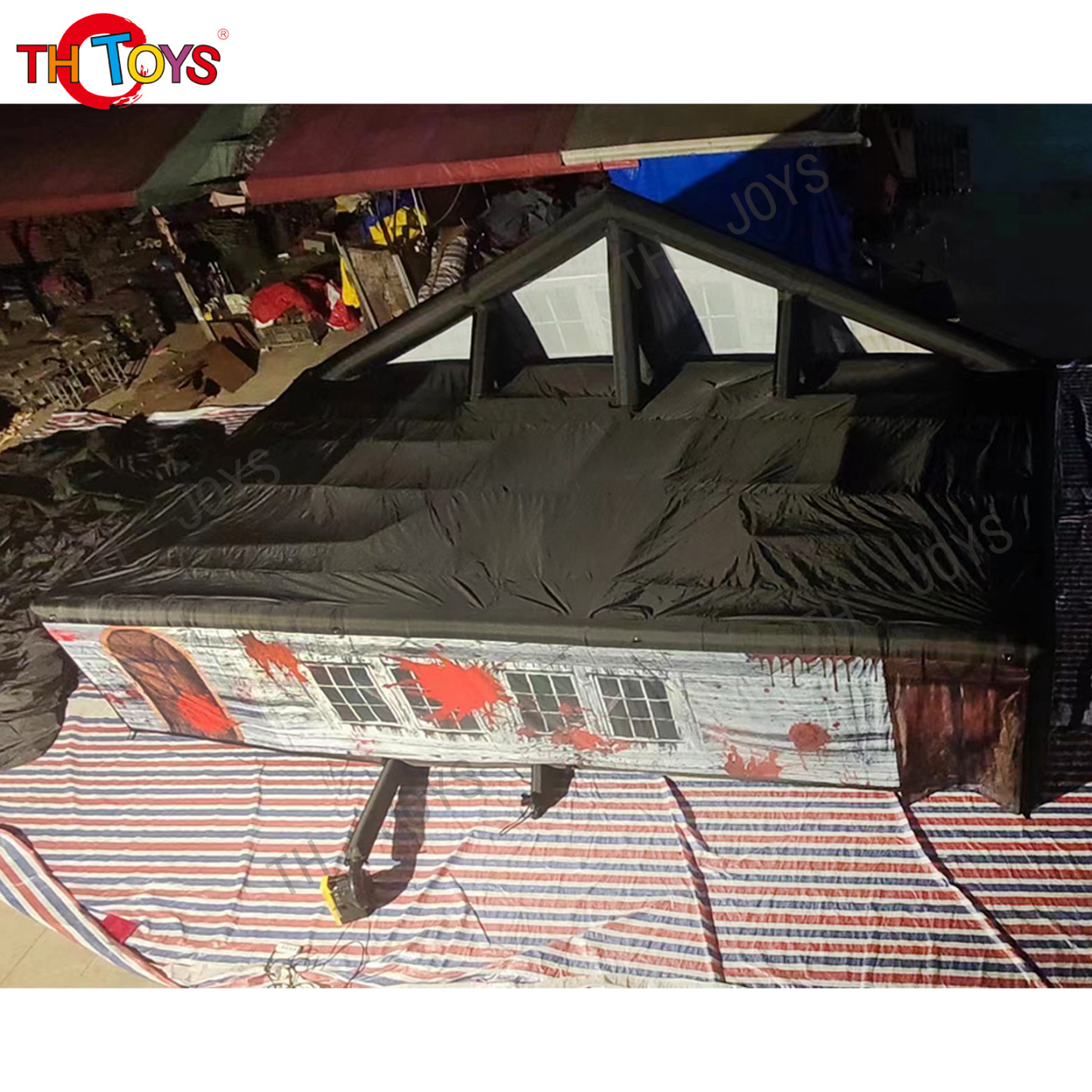 Commercial halloween haunted house inflatable maze