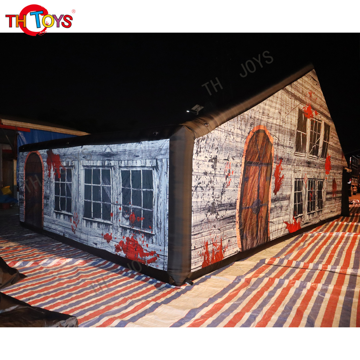Commercial halloween haunted house inflatable maze