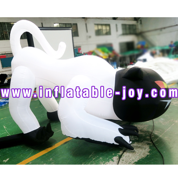 Inflatable Halloween07