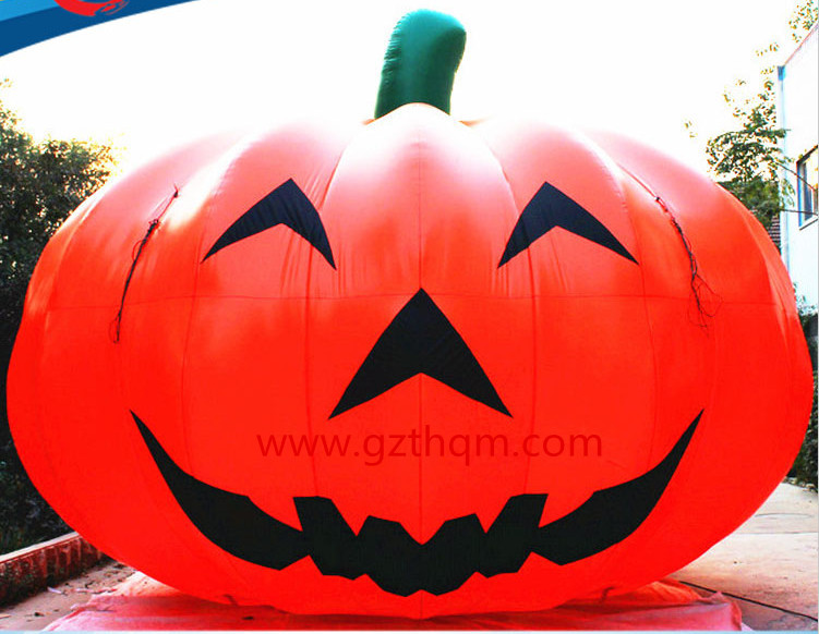 Inflatable Halloween02
