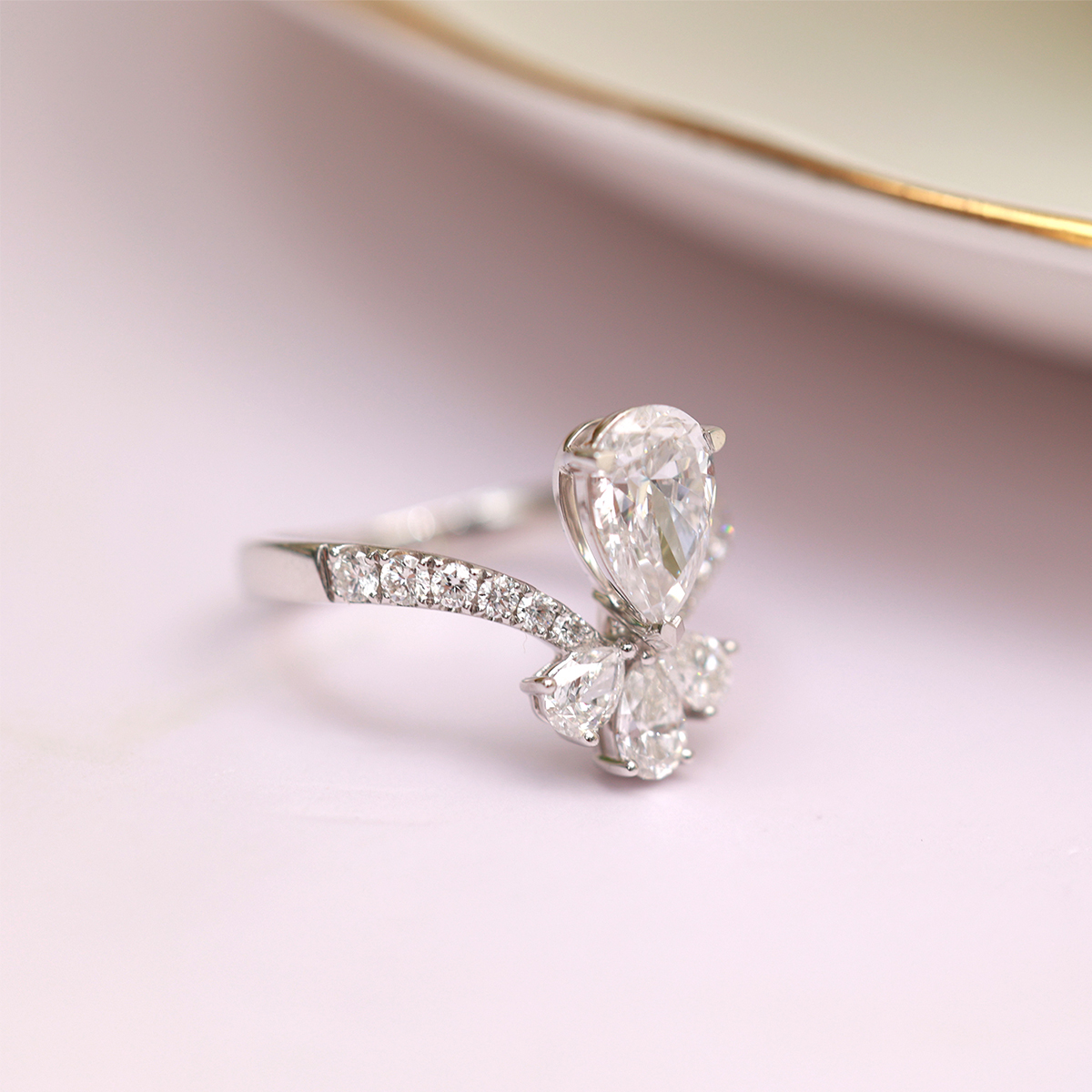 Bouquet 1 Carat Center Stone Pear Cut Lab Grown Diamond V-shape Engagement Ring (1.6 Ct Tw)
