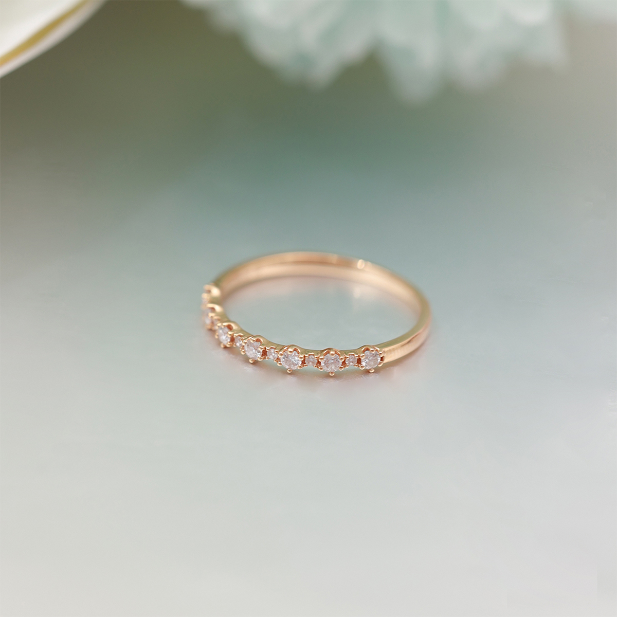 Renaissance 13 Stone Bead Set Lab Grown Diamond Ring in 18k Gold (0.2 Ct Tw)
