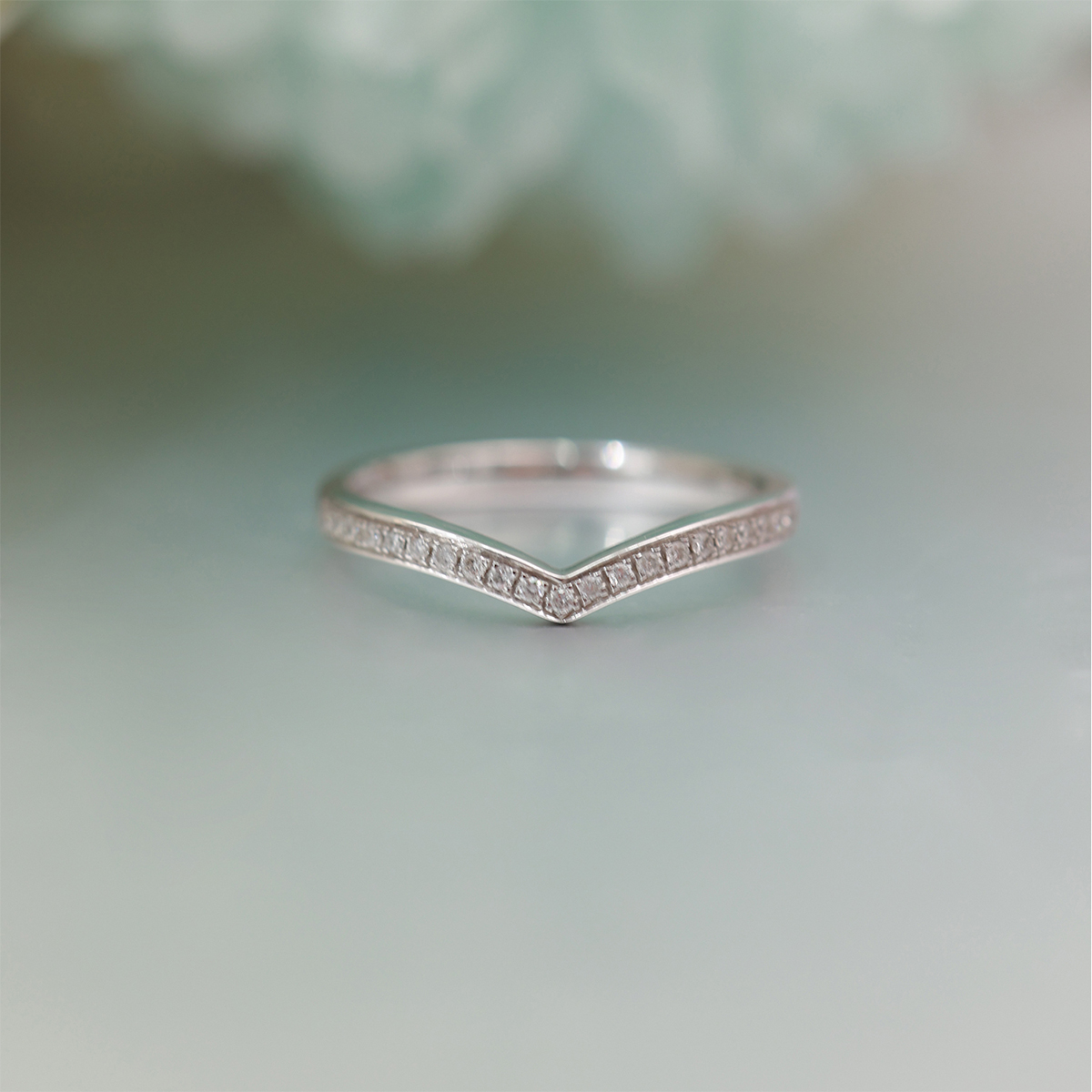 V Shape Channel Set Lab Grown Diamond Wedding Ring ( 0.1 Ct Tw)