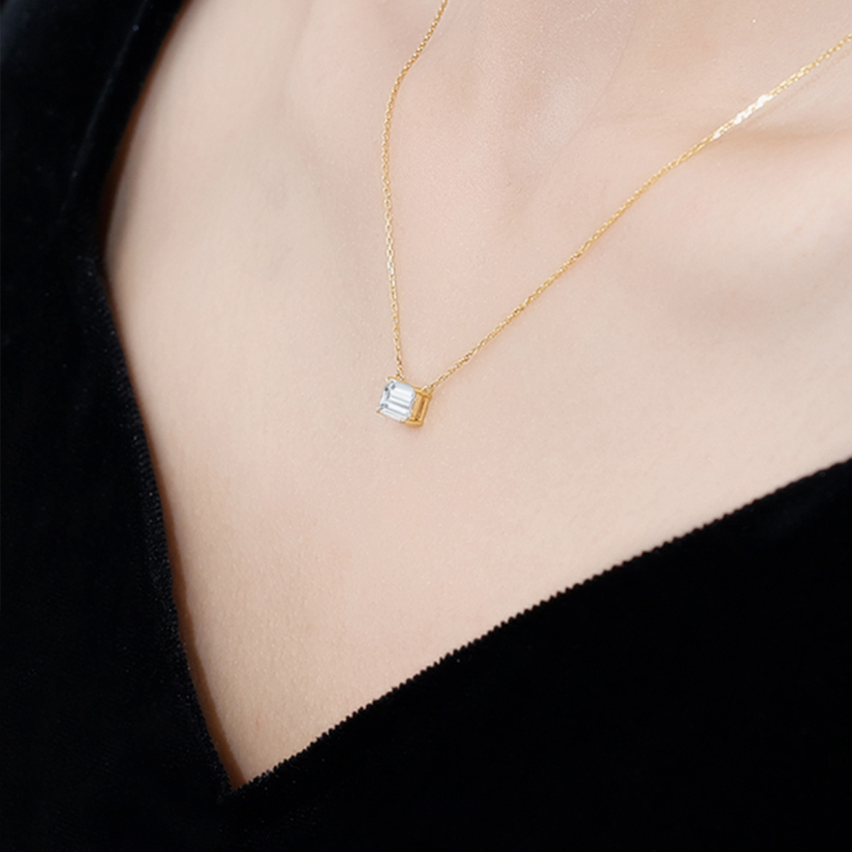 Emerald Cut Lab Grown Diamond Solitaire Pendant Necklace in 18k Gold ( 0.8 Ct Tw)