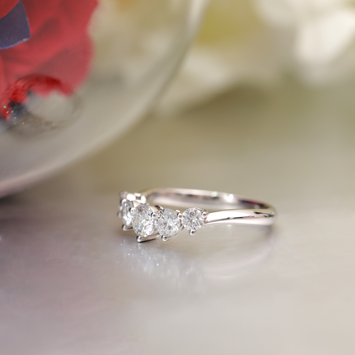 5-Stone Graduated Round Cut Lab Grown Diamond Ring in 18k Gold ( 0.8 Ct Tw)