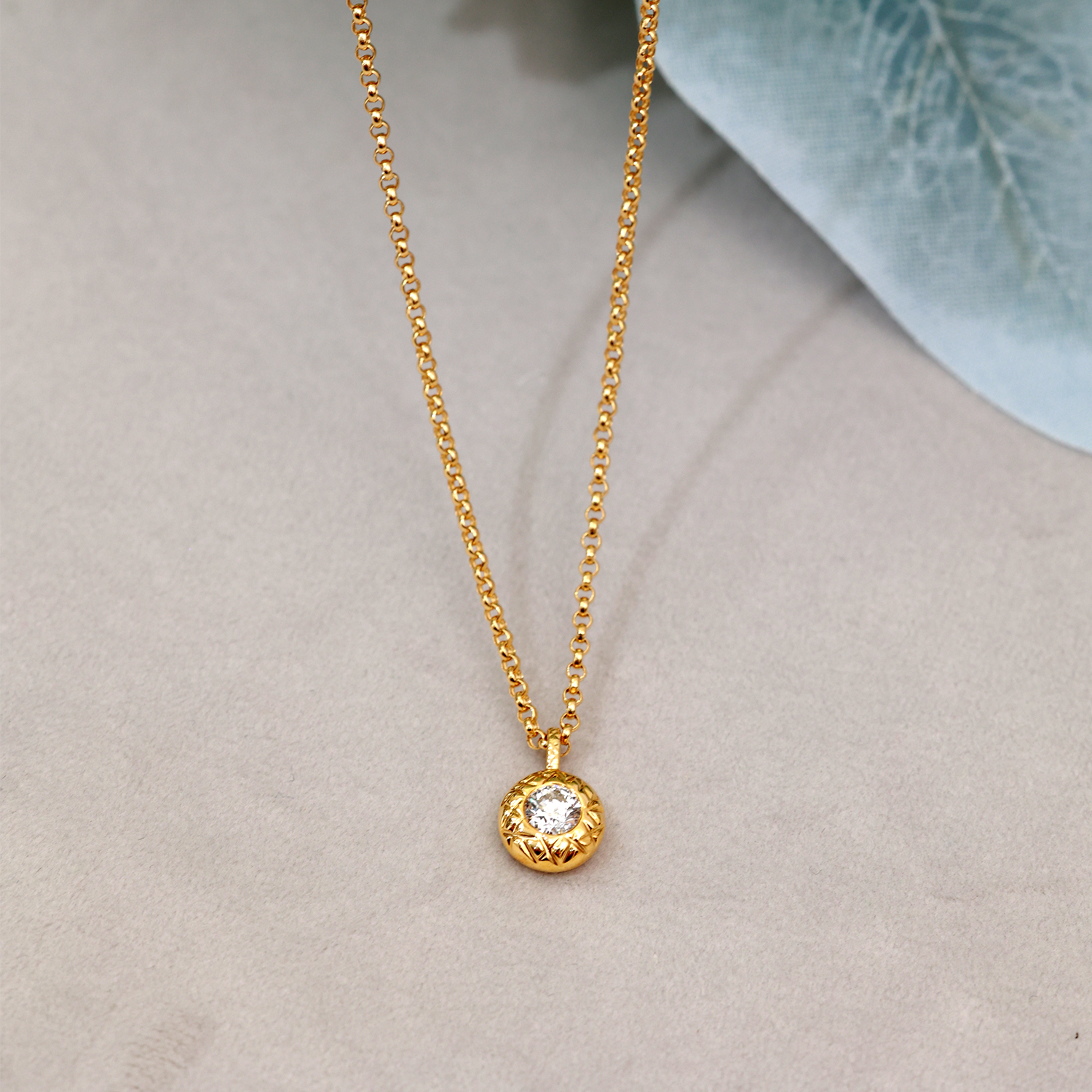 Bold Bezel Set Round Cut Lab Grown Diamond Necklace in 18k Gold  (0.2 Ct Tw)